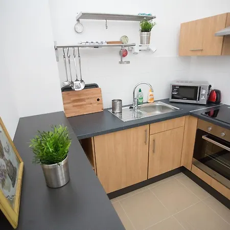Mill House Suites Apartman *
