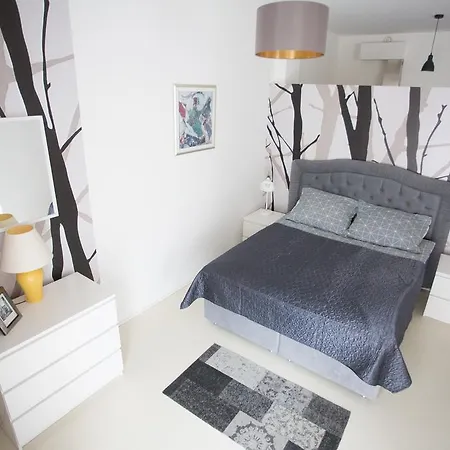 Mill House Suites Apartment