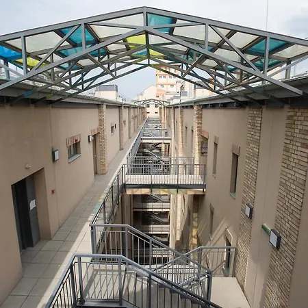 Mill House Suites Apartment *