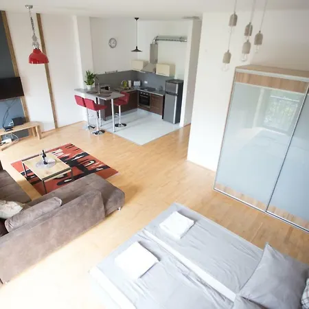 Mill House Suites Apartman *